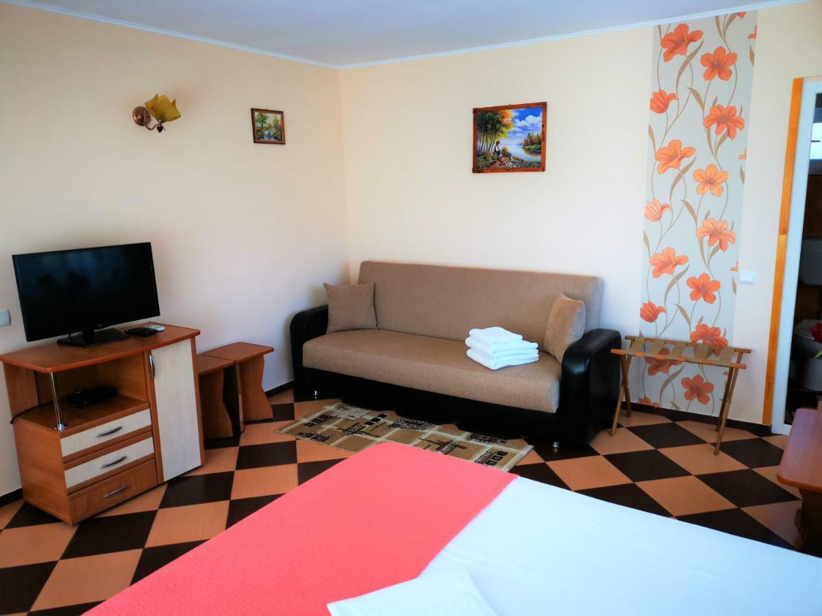 Casa Nelu Pescaru Hotel มาห์มูเดีย ภายนอก รูปภาพ