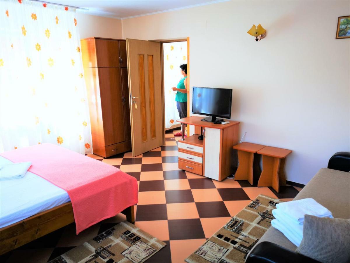 Casa Nelu Pescaru Hotel มาห์มูเดีย ภายนอก รูปภาพ